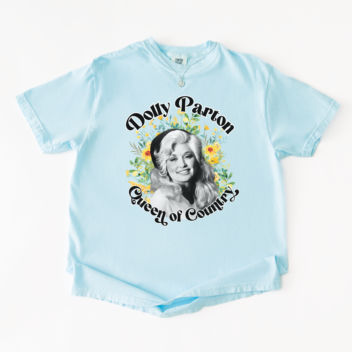 Dolly Parton "Queen of Country" Tee