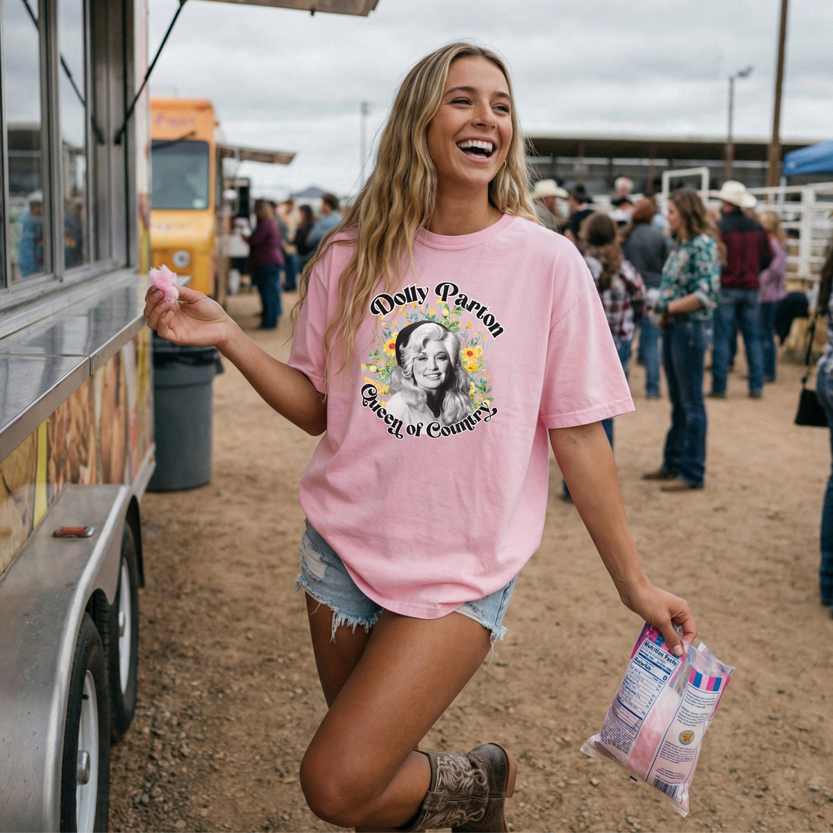 Dolly Parton "Queen of Country" Tee