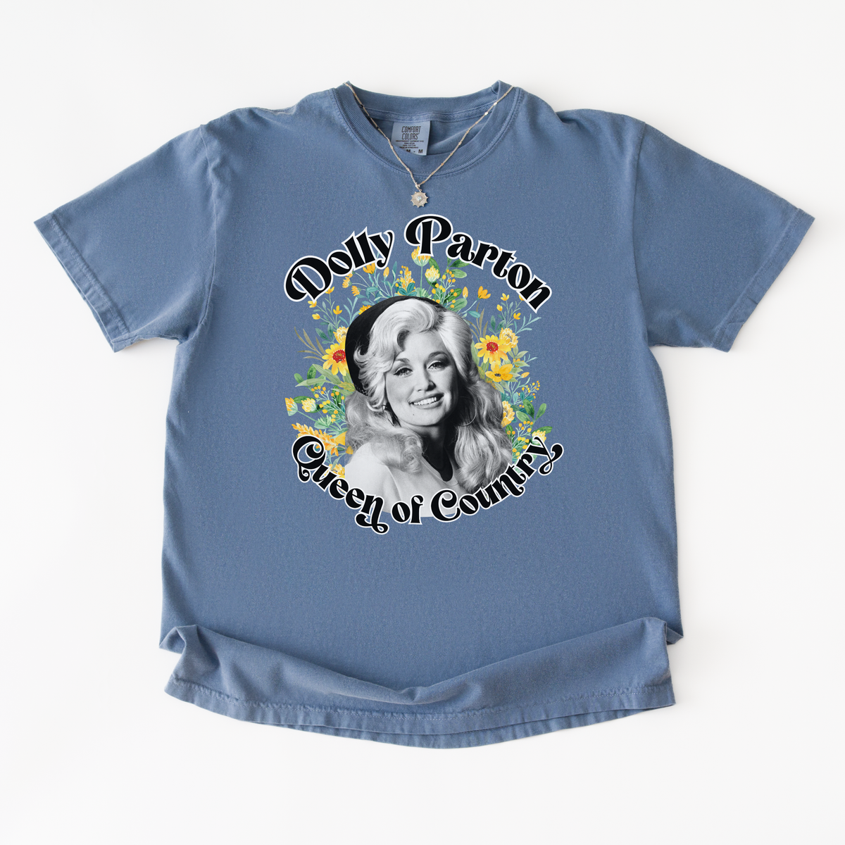 Dolly Parton "Queen of Country" Tee