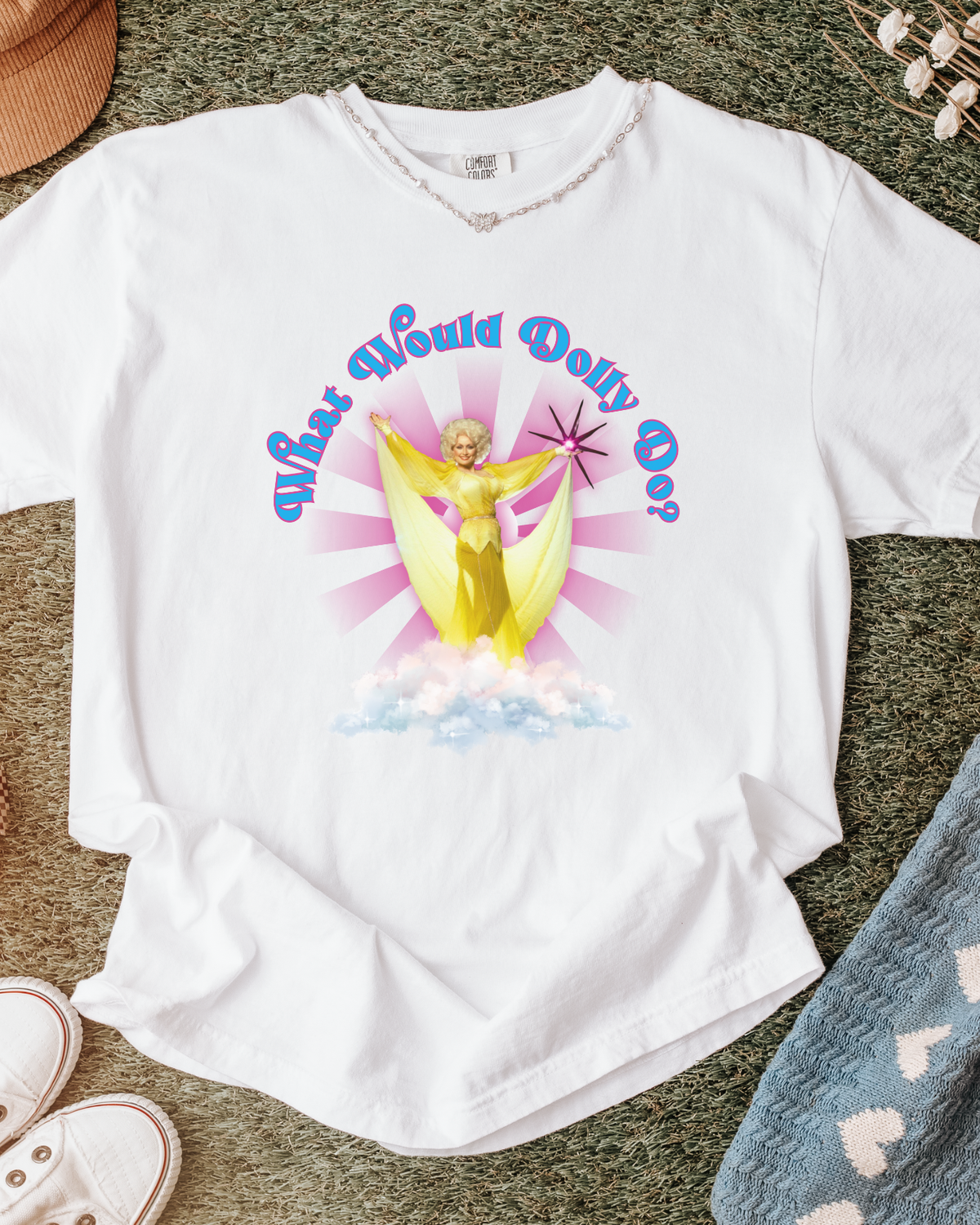 What Would Dolly Do? T-Shirt Tee